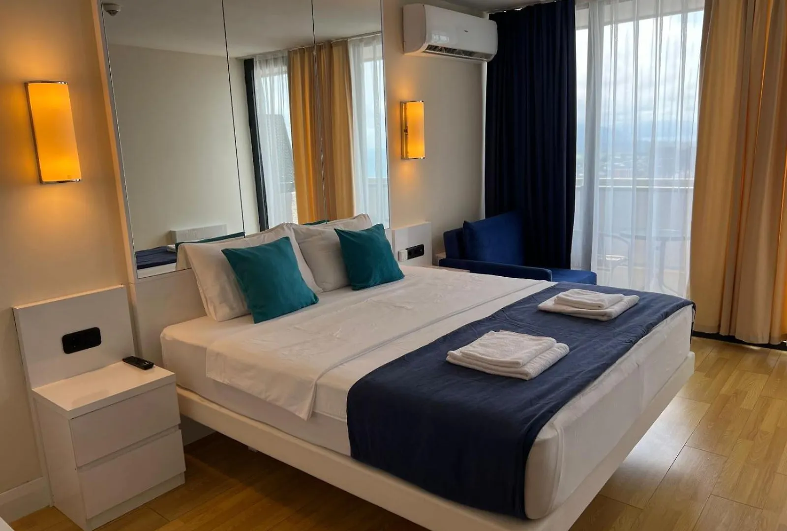 Sunny Batumi Orbi City, C Block, 41 Floor, 4141 0*,
